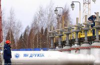 Rosyjska ropa ponownie płynie przez Ukrainę – Węgry zapłaciły Kijowowi za tranzyt 