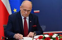 Szef MSZ Zbigniew Rau podpisał skierowaną do Niemiec notę w sprawie reparacji