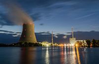 Rzad już szuka 100 miliardów złotych na pierwszą polską elektrownię jądrową